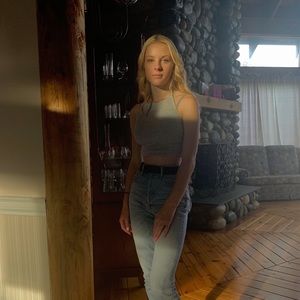 Meet your Posher, Alice